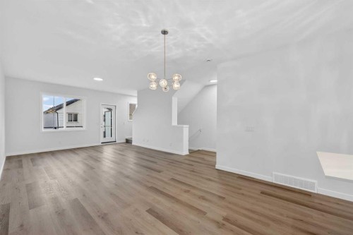 127-1750 Rangeview Drive Se, Calgary, AB - Indoor