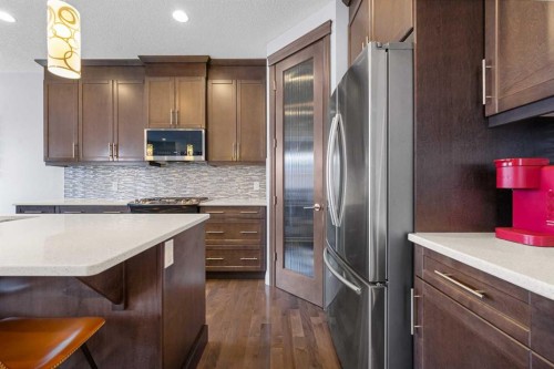 15 Sherwood Square Nw, Calgary, AB - Indoor Photo Showing Kitchen With Stainless Steel Kitchen With Upgraded Kitchen