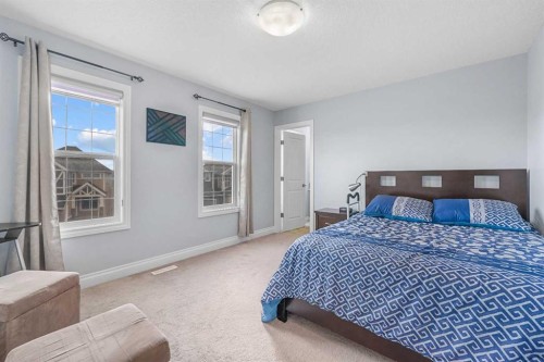 15 Sherwood Square Nw, Calgary, AB - Indoor Photo Showing Bedroom