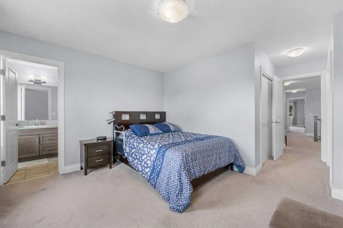 15 Sherwood Square Nw, Calgary, AB - Indoor Photo Showing Bedroom