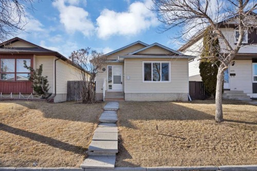 4351 38 Street Ne, Calgary, AB - Outdoor