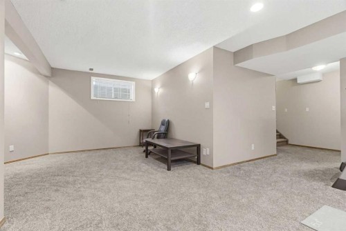 105 Douglas Ridge Circle Se, Calgary, AB - Indoor