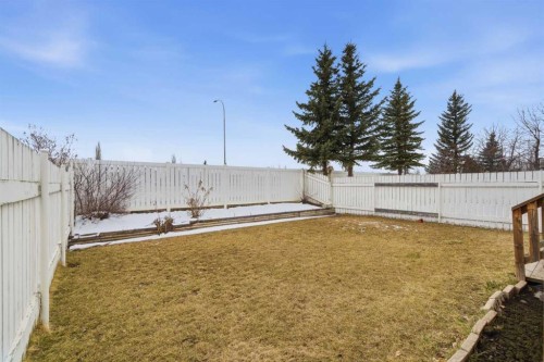 105 Douglas Ridge Circle Se, Calgary, AB - Outdoor