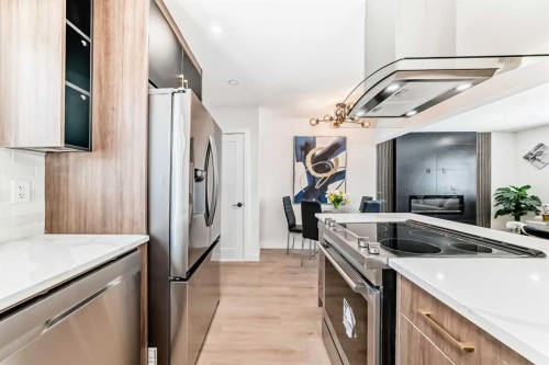 4936 45 Street Sw, Calgary, AB - Indoor Photo Showing Kitchen