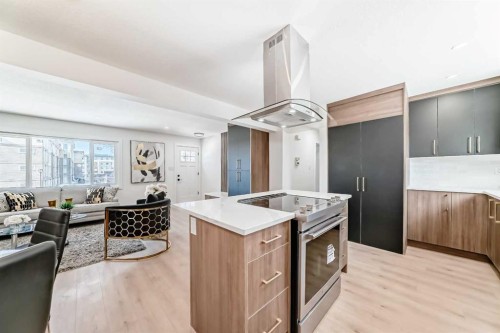 4936 45 Street Sw, Calgary, AB - Indoor