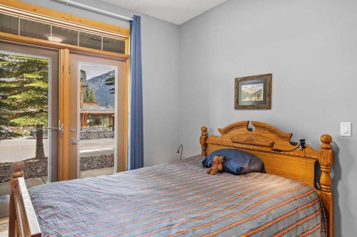 201-70 Dyrgas Gate, Canmore, AB - Indoor Photo Showing Bedroom