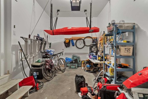 201-70 Dyrgas Gate, Canmore, AB - Indoor