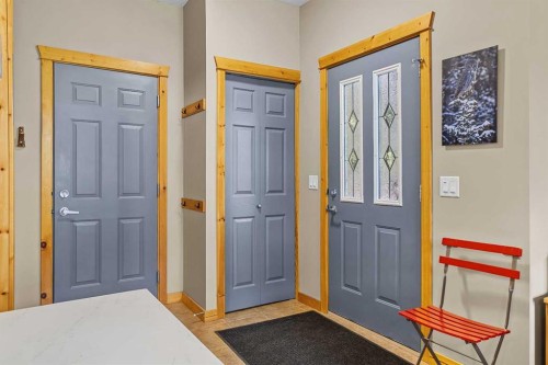 201-70 Dyrgas Gate, Canmore, AB - Indoor Photo Showing Other Room