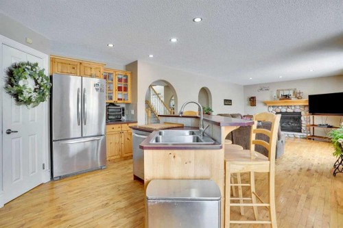 251 Lakeview Cove, Chestermere, AB - Indoor Photo Showing Kitchen With Double Sink