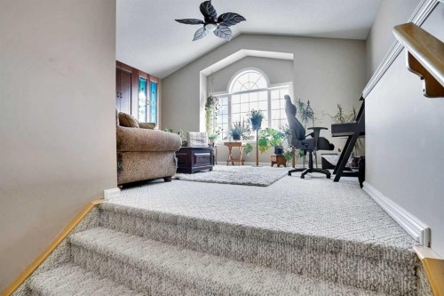 251 Lakeview Cove, Chestermere, AB - Indoor