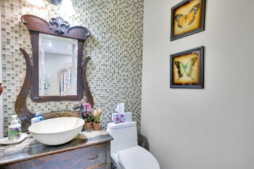 251 Lakeview Cove, Chestermere, AB - Indoor Photo Showing Bathroom