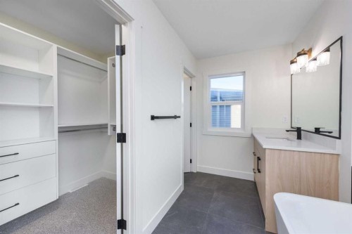 315 Waterford Road, Chestermere, AB - Indoor
