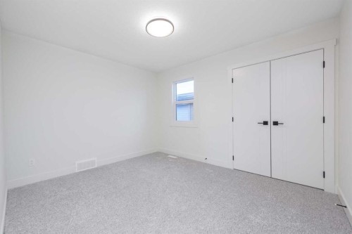 315 Waterford Road, Chestermere, AB - Indoor Photo Showing Other Room
