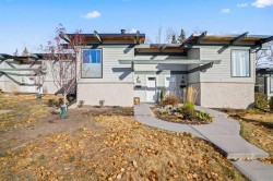 27-333 Braxton Place SW Calgary, AB T2W 2E7