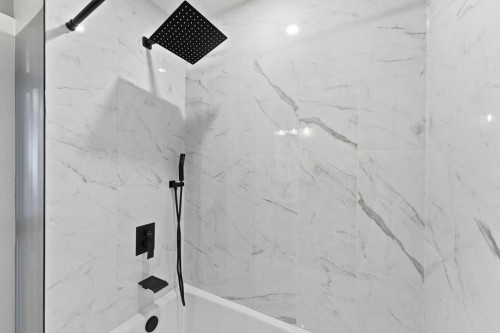 129 Coventry Place Ne, Calgary, AB - Indoor Photo Showing Bathroom