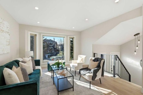129 Coventry Place Ne, Calgary, AB - Indoor Photo Showing Living Room