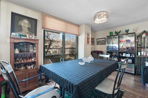 2A-133 25 Avenue Sw, Calgary, AB - Indoor Photo Showing Other Room