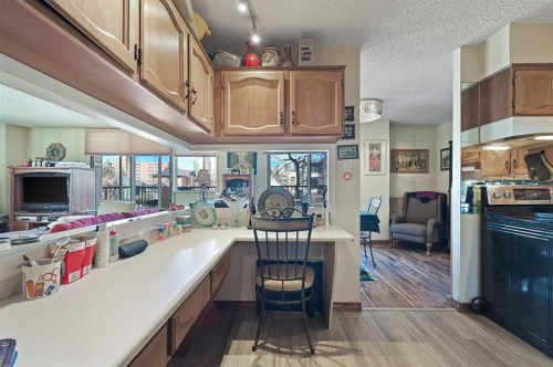 2A-133 25 Avenue Sw, Calgary, AB - Indoor