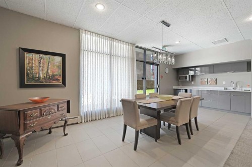 2A-133 25 Avenue Sw, Calgary, AB - Indoor Photo Showing Dining Room