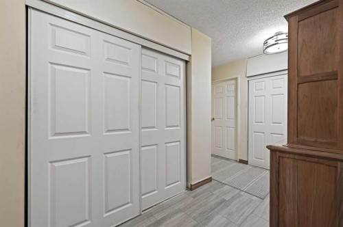2A-133 25 Avenue Sw, Calgary, AB - Indoor Photo Showing Other Room