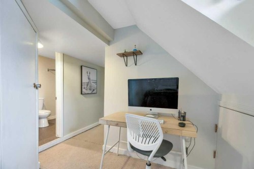 1940 Broadview Road Nw, Calgary, AB - Indoor