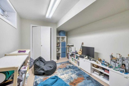 1940 Broadview Road Nw, Calgary, AB - Indoor Photo Showing Office