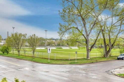 1940 Broadview Road Nw, Calgary, AB - Outdoor With View