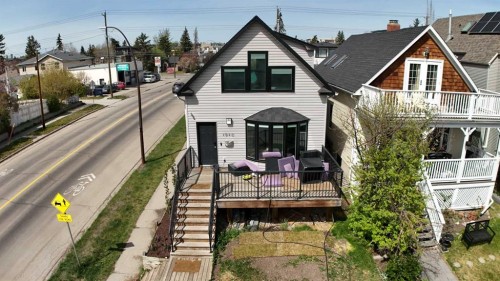 1940 Broadview Road Nw, Calgary, AB - Outdoor With Deck Patio Veranda