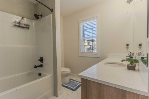 169 Verity Manor Sw, Calgary, AB - Indoor Photo Showing Bathroom