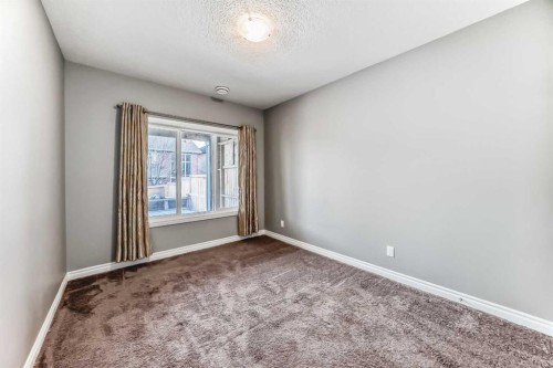 88 Nolanhurst Crescent Nw, Calgary, AB - Indoor Photo Showing Other Room