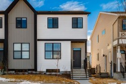 128 Hotchkiss Gate SE Calgary, AB T3S 0G1