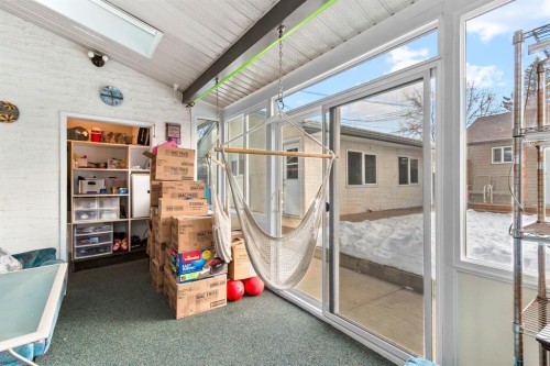 4613 48 Avenue, Olds, AB - Indoor