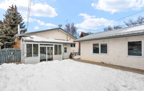 4613 48 Avenue, Olds, AB - Outdoor