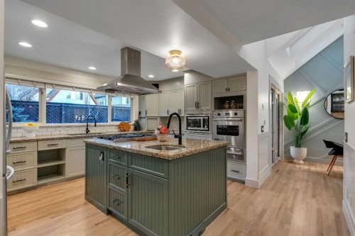3016 7 Street Sw, Calgary, AB - Indoor Photo Showing Kitchen