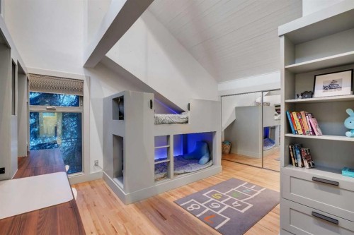 3016 7 Street Sw, Calgary, AB - Indoor