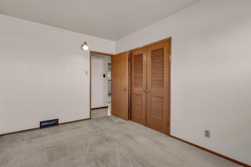 4511 Richmond Road Sw, Calgary, AB - Indoor Photo Showing Other Room