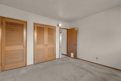 4511 Richmond Road Sw, Calgary, AB - Indoor Photo Showing Other Room