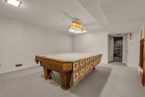 4511 Richmond Road Sw, Calgary, AB - Indoor Photo Showing Other Room
