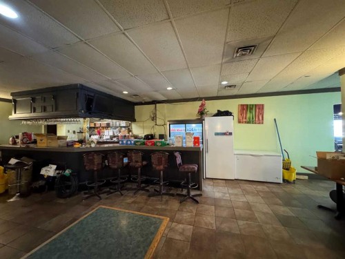 135 Whitefield Drive, Calgary, AB 