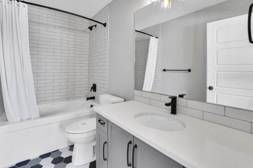 173 Setonstone Green Se, Calgary, AB - Indoor Photo Showing Bathroom