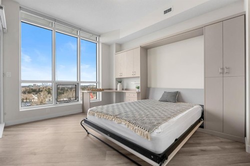 1205-32 Varsity Estates Circle Nw, Calgary, AB - Indoor Photo Showing Bedroom