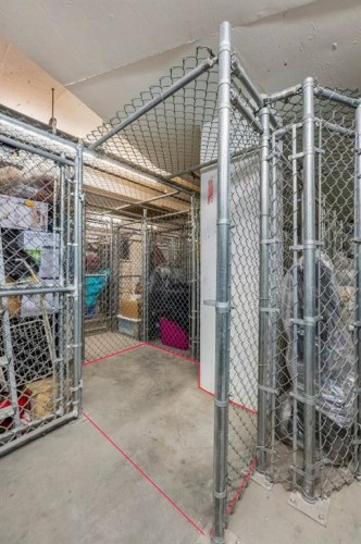1205-32 Varsity Estates Circle Nw, Calgary, AB - Indoor With Storage