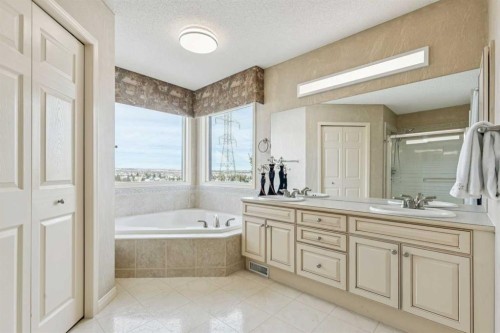 22 Valley Creek Road Nw, Calgary, AB - Indoor Photo Showing Bathroom