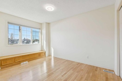 22 Valley Creek Road Nw, Calgary, AB - Indoor Photo Showing Other Room