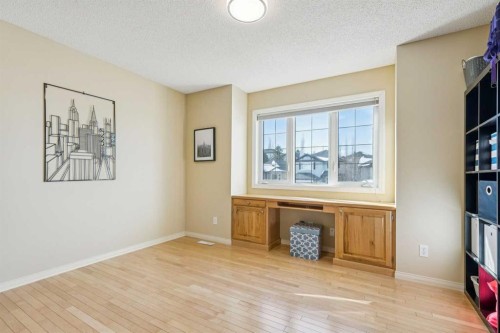 22 Valley Creek Road Nw, Calgary, AB - Indoor Photo Showing Other Room