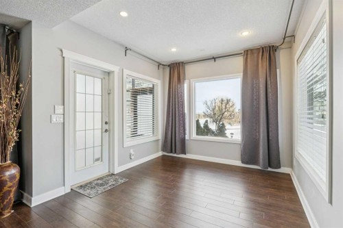 22 Valley Creek Road Nw, Calgary, AB - Indoor Photo Showing Other Room