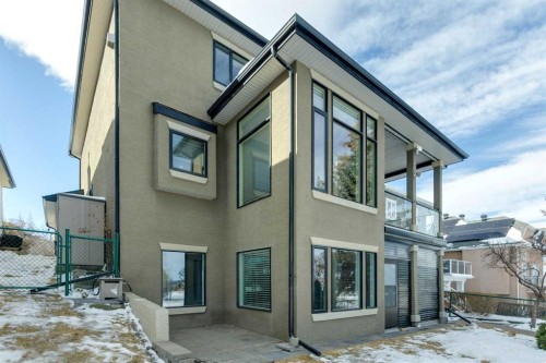 22 Valley Creek Road Nw, Calgary, AB - Outdoor With Exterior