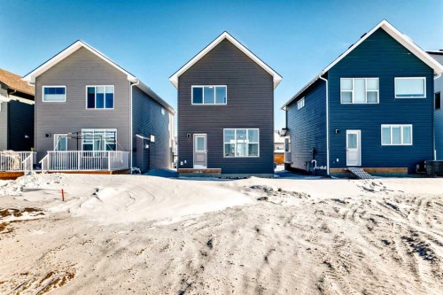 354 Ellen Park, Crossfield, AB - Outdoor