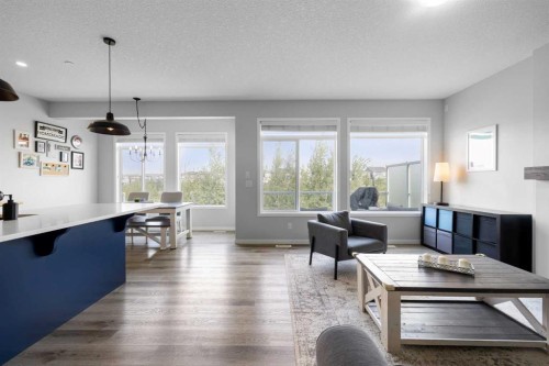 223 Howse Drive Ne, Calgary, AB - Indoor