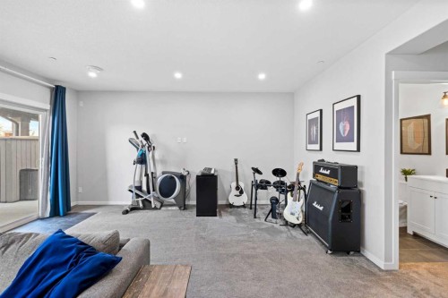 223 Howse Drive Ne, Calgary, AB - Indoor
